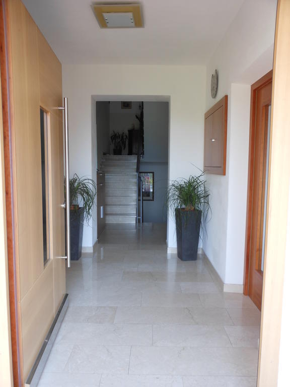Haus Tirol Apartment Caldaro Bagian luar foto